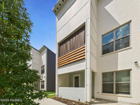 Photo of 118 Canvasback Drive, Youngsville, LA 70592 (MLS # 2500002633)