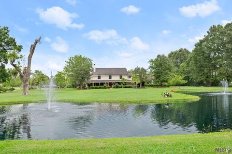 Photo of 23710 Portwood Ln Ln, Zachary, LA 70791 (MLS # BR2026004460)