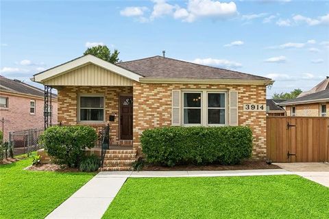 Photo of 3914 Delhi Street St, Metairie, LA 70001 (MLS # NO2552289)