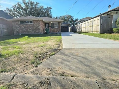 Photo of 4000 Loveland Street St, Metairie, LA 70002 (MLS # NO2544546)