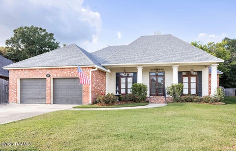 Photo of 209 Belle Maison Drive, Lafayette, LA 70506 (MLS # 2600009263)