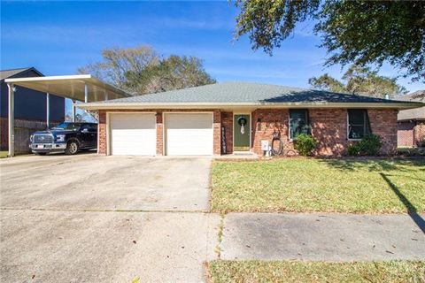 Photo of 2105 Champions Drive Dr, Laplace, LA 70068 (MLS # NO2544781)