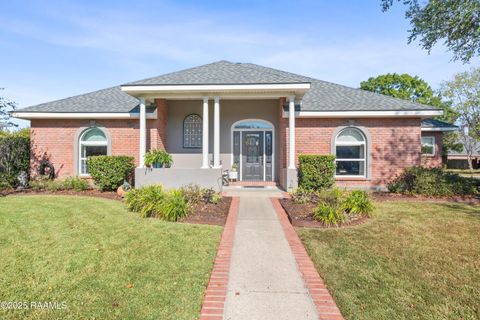 Photo of 100 Pomerol Place, Lafayette, LA 70503 (MLS # 2500003641)