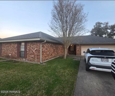 Photo of 104 Rue Le Bois, Lafayette, LA 70508 (MLS # 2600002339)