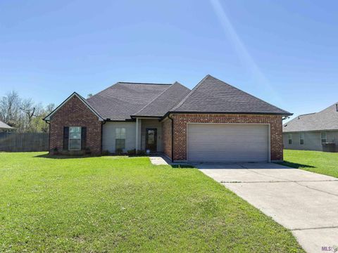Photo of 39477 Old Cornerstone Ct Ct, Prairieville, LA 70769 (MLS # BR2026001941)