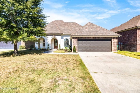 Photo of 105 Glenbrook Drive, Broussard, LA 70518 (MLS # 2600009930)