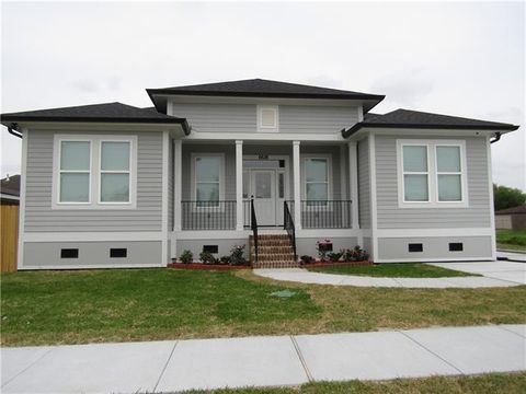 Photo of 6628 Rue Louis Phillippe, Marrero, LA 70072 (MLS # NO2547922)