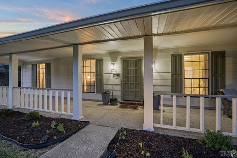 Photo of 16237 Antietam Ave Ave, Baton Rouge, LA 70817 (MLS # BR2026007555)