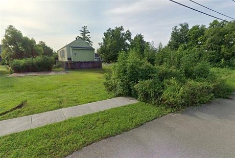 Photo of 49460 Monticello Street St, New Orleans, LA 70117 (MLS # NO2553180)