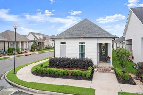 Photo of 4855 Crestfield Way Way, Gonzales, LA 70737 (MLS # BR2026006133)
