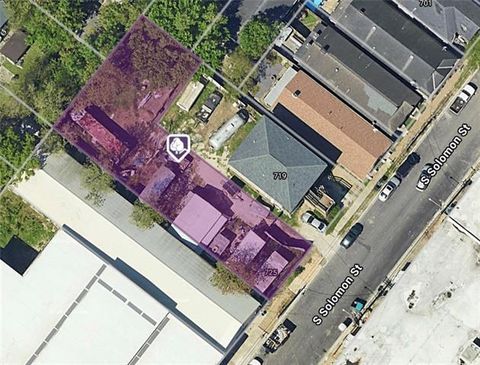 Photo of 725 S Solomon Street St, New Orleans, LA 70119 (MLS # NO2564210)