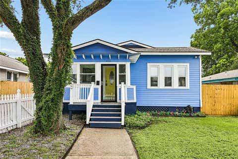 Photo of 416 Deckbar Avenue Ave, Jefferson, LA 70121 (MLS # NO2564104)