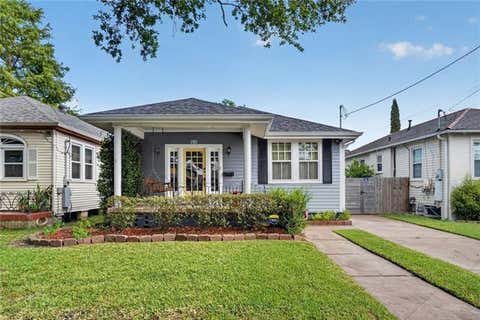 Photo of 807 Navarre Avenue, New Orleans, LA 70124 (MLS # NO2572113)