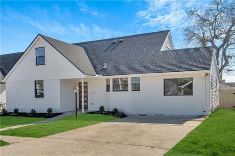 Photo of 6000 Rosalie Court Ct, Metairie, LA 70003 (MLS # NO2566698)