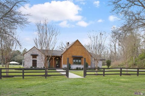 Photo of 8797 Ritchie Ln, St. Francisville, LA 70775 (MLS # BR2026004265)