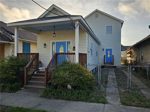Photo of 3019 Eagle Street St, New Orleans, LA 70118 (MLS # NO2566785)