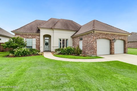 Photo of 207 Ember Grove Crossing, Lafayette, LA 70508 (MLS # 2600002040)