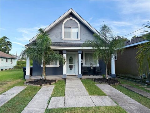Photo of 3205 Cherry Street St, New Orleans, LA 70118 (MLS # NO2572532)