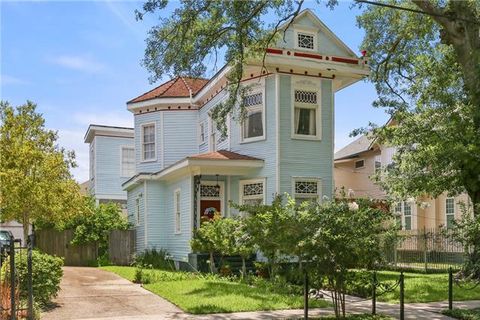 Photo of 1920 Peniston Street St, New Orleans, LA 70115 (MLS # NO2542065)