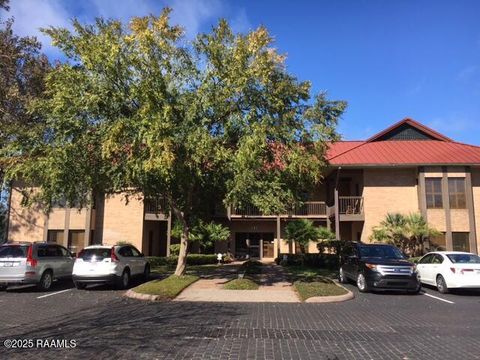 Photo of 141 Ridgeway Drive #208, Lafayette, LA 70503 (MLS # 2500006281)