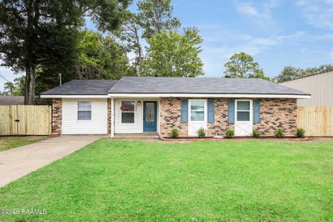 Photo of 304 W Broussard Street, Broussard, LA 70518 (MLS # 2600005528)