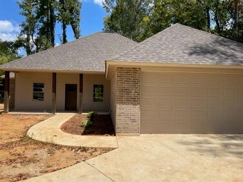 Photo of 147 Archie Drive, Colfax, LA 71417 (MLS # CN2544240)
