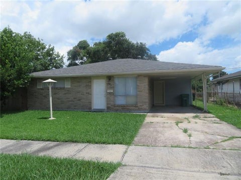 Photo of 1629 Maplewood Drive Dr, Harvey, LA 70058 (MLS # NO2572365)
