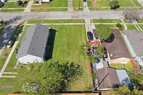 Photo of 8904 Livingston Avenue, Chalmette, LA 70043 (MLS # NO2547954)