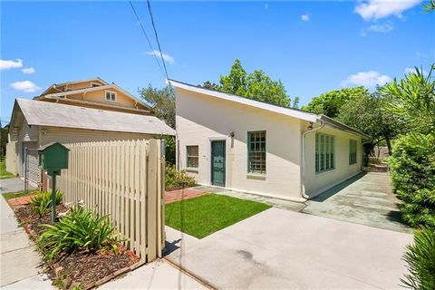 Photo of 5121 Clara Street St, New Orleans, LA 70115 (MLS # NO2556188)