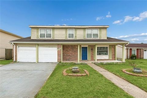 Photo of 3805 Timberview Lane Ln, Harvey, LA 70058 (MLS # NO2542924)