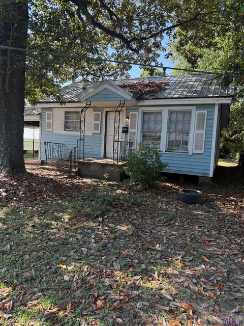 Photo of 2520 Hollywood St ST, Baton Rouge, LA 70805 (MLS # BR2026009275)