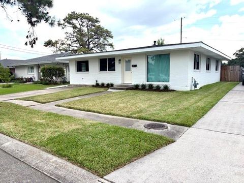 Photo of 6720 Merle Street St, Metairie, LA 70003 (MLS # NO2568837)