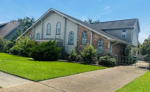 Photo of 71 Verde Street St, Kenner, LA 70065 (MLS # NO2544856)