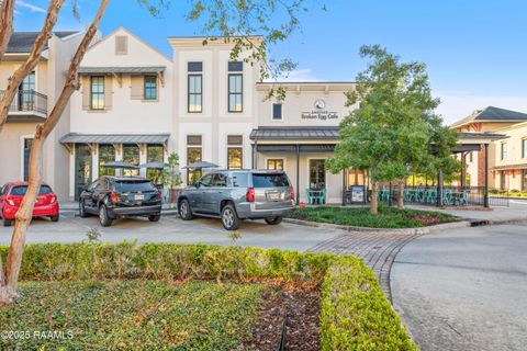 Photo of 112 Rue Promenade #1, Lafayette, LA 70508 (MLS # 2500004707) Photo of 112 Rue Promenade #1, Lafayette, LA 70508 (MLS # 2500004707)