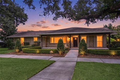 Photo of 5901 Canal Boulevard Blvd, New Orleans, LA 70124 (MLS # NO2565780)