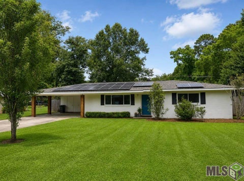 Photo of 9925 Miraflores Dr Dr, Baton Rouge, LA 70815 (MLS # BR2026011815)