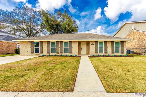 Photo of 805 Chene Dr Dr, Houma, LA 70364 (MLS # BY2026003054)