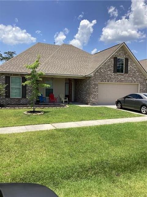 Photo of 39615 Fairhope Drive Dr, Ponchatoula, LA 70454 (MLS # NO2569366)