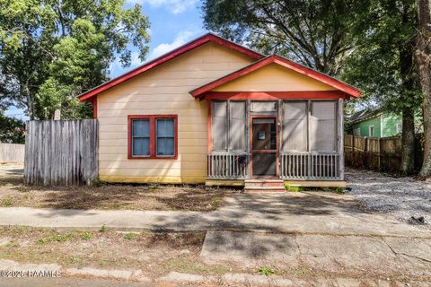 Photo of 617 S Bienville Street, Lafayette, LA 70501 (MLS # 2500006278)