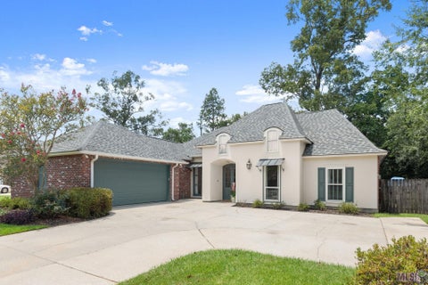 Photo of 19017 Poujeaux Ave AVE, Saint George, LA 70817 (MLS # BR2026012243)