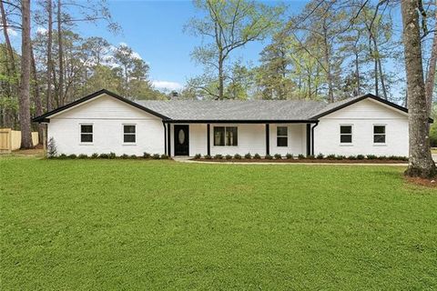 Photo of 70 Hyacinth Drive Dr, Covington, LA 70433 (MLS # NO2546613)