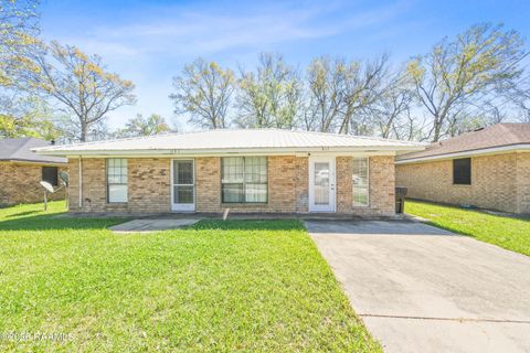 Photo of 817 Cecile Boulevard, Breaux Bridge, LA 70517 (MLS # 2600002025)