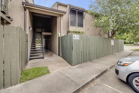Photo of 220 Doucet Road #207-A, Lafayette, LA 70503 (MLS # 2500004381)