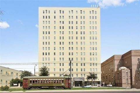 Photo of 1205 St Charles Avenue AVE #1011, New Orleans, LA 70130 (MLS # NO2569329)
