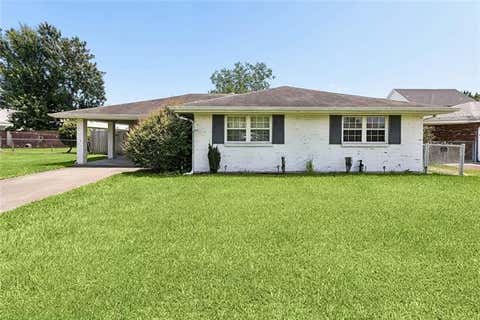 Photo of 917 Ellen St Street ST, Gretna, LA 70056 (MLS # NO2574116)