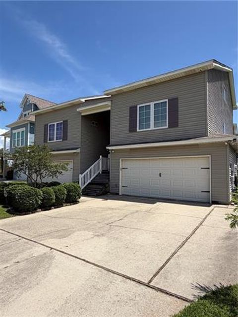 Photo of 130 Northshore Circle CIR #B, Slidell, LA 70458 (MLS # NO2561796)