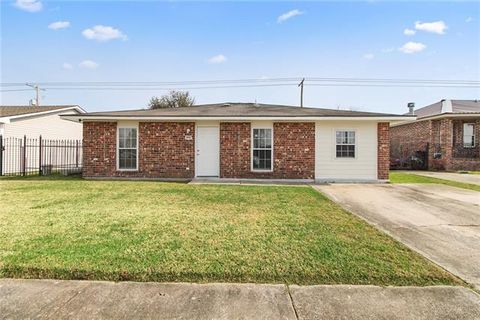 Photo of 404 Federal Drive Dr, Avondale, LA 70094 (MLS # NO2544003)