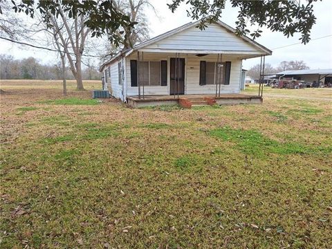 Photo of 1005 Bordelon Street, Marksville, LA 71351 (MLS # CN2543399)