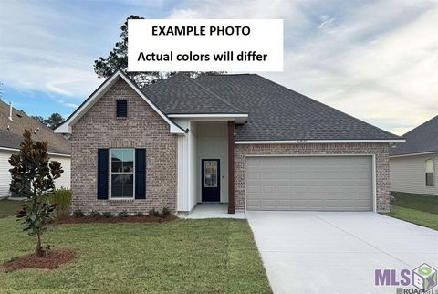 Photo of 4171 Goodwood Ct Ct, Avondale, LA 70094 (MLS # NO2026008642)