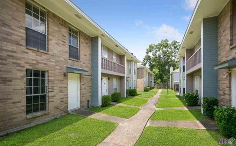 Photo of 1757 Blvd De Province #B, Baton Rouge, LA 70816 (MLS # BR2026008817)